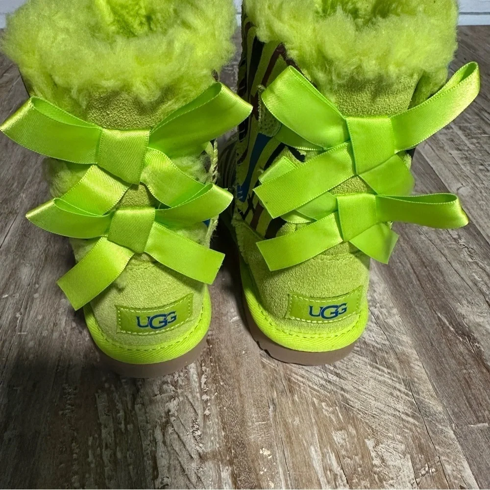UGG Australia Toddler Bailey Bow II Galactic Print Boots Size 11 Multicolor NEW